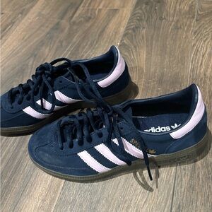 Adidas Women's Dark Blue and Light Pink Sneakers
